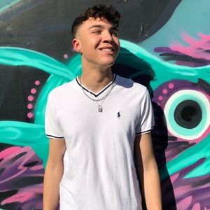 White Ralph Lauren tee shirt